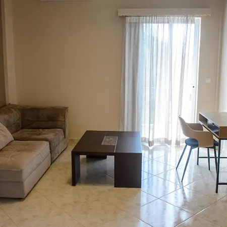 Kostas House Semesterbostad *