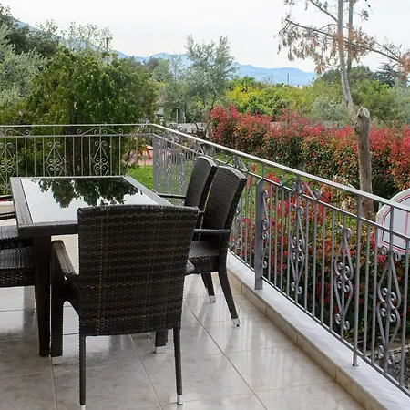 Kostas House Semesterbostad