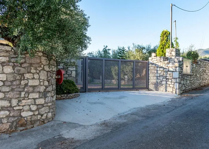 Kostas House Nyaraló Faraí