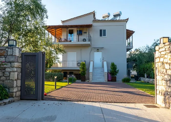 Kostas House